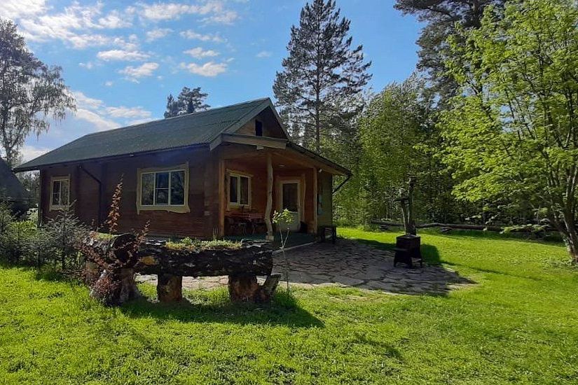 Дом на поляне